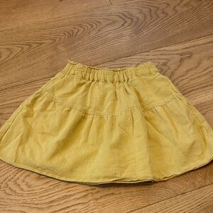 Uniqlo Girls Mustard Skort size 5-6